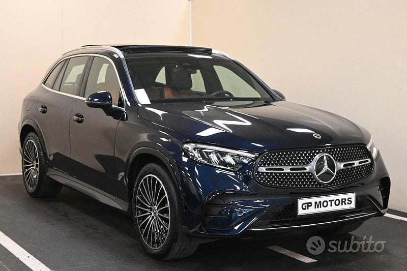 Usata Mercedes GLC220 AMG Line Premium 197 CV (144 kW) 2024 Blu SUV