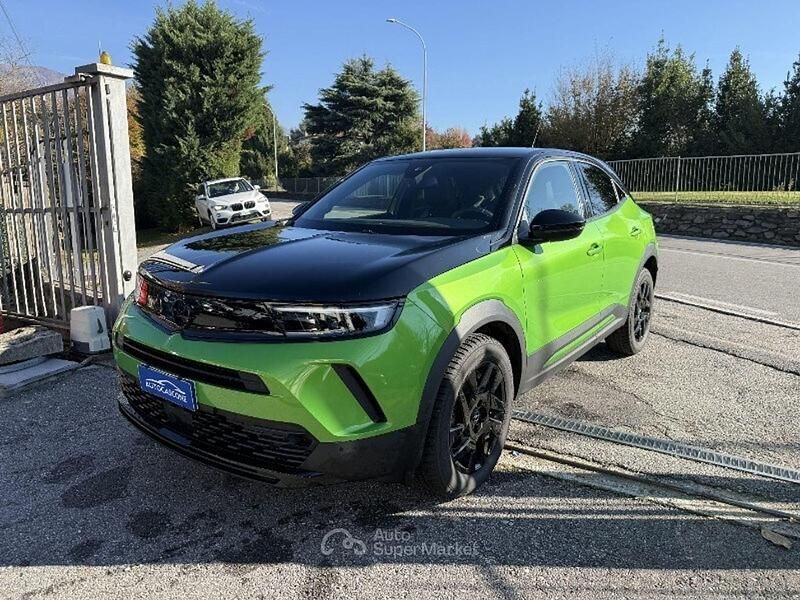 Usata Opel Mokka 110 CV (80 kW) 2023 Verde SUV