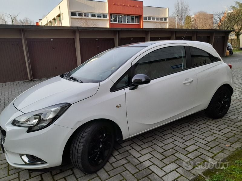 Usata Opel Corsa 70 CV (51 kW) 2015 Bianco Coupé