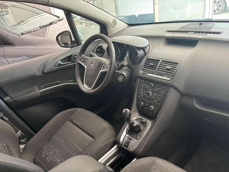 Usata Opel Meriva Cosmo 101 CV (74 kW) 2011 Bianco Monovolume