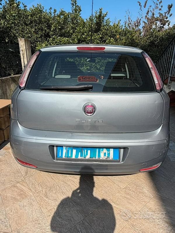 Usata Fiat Punto 69 CV (50 kW) 2013 Grigio Utilitaria