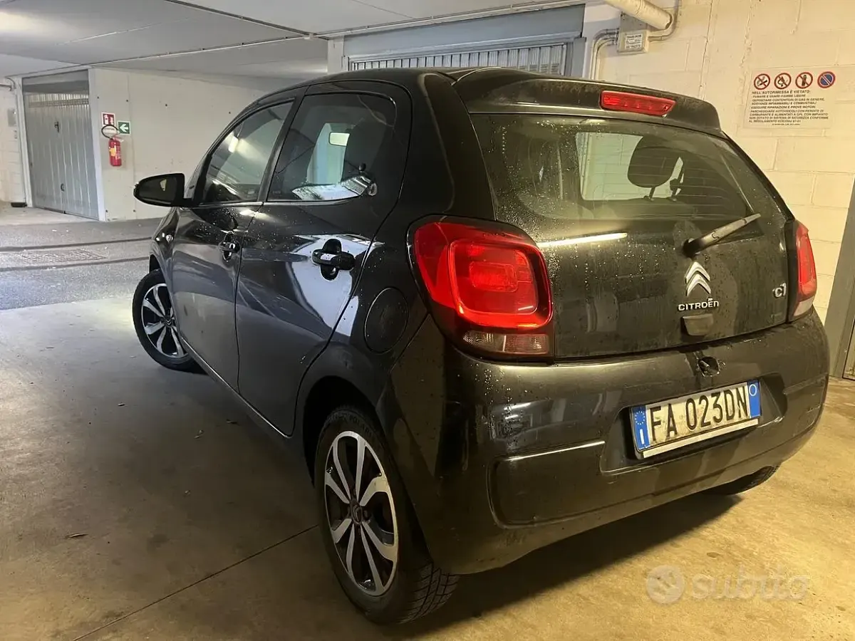 Usata Citroën C1 Shine 69 CV (50 kW) 2016 Nero Utilitaria