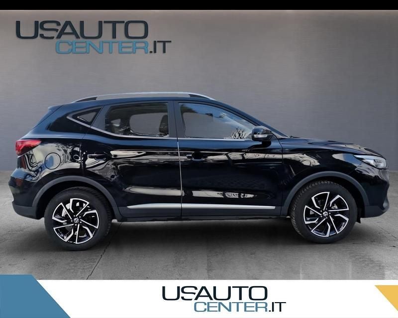 Usata MG ZS Luxury 111 CV (81 kW) 2022 Nero SUV