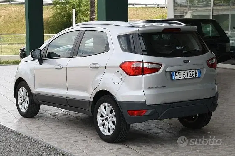 Usata Ford Ecosport 125 CV (91 kW) 2016 Grigio SUV