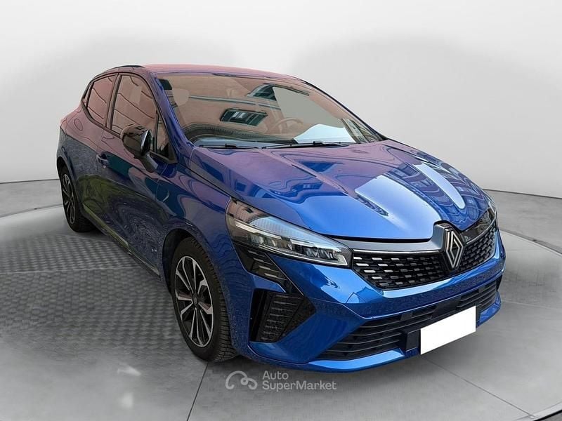 Usata Renault Clio V Techno 91 CV (66 kW) 2024 Blu Berlina