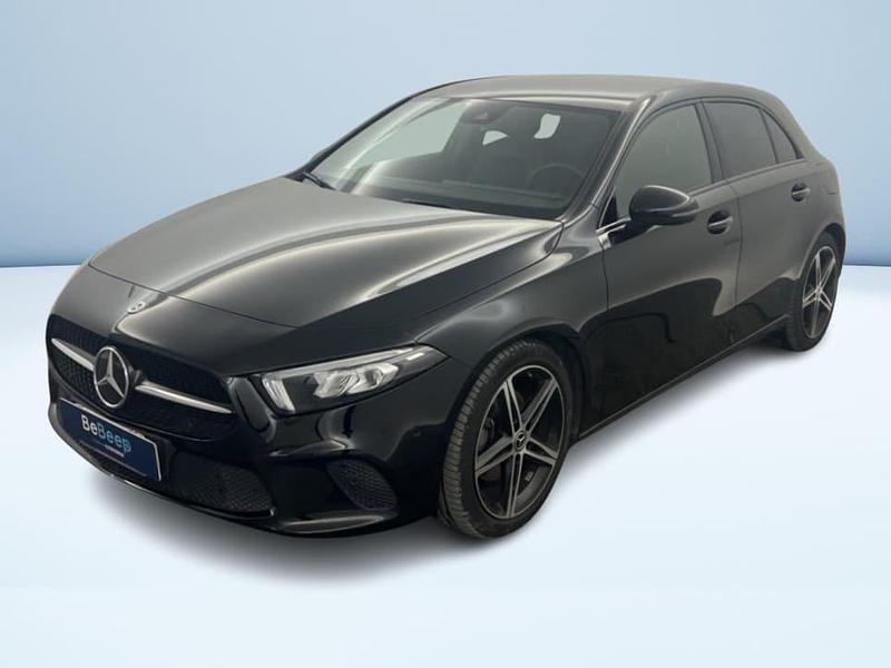 Nero Usata 2022 Mercedes A200 Edition Tre volumi | 28.600 € (Cara) - Immagine 1/4