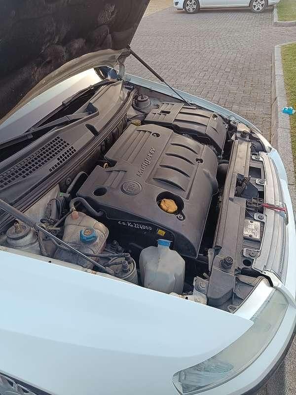 Usata Fiat Stilo Feel 120 CV (88 kW) 2006 Bianco Station wagon