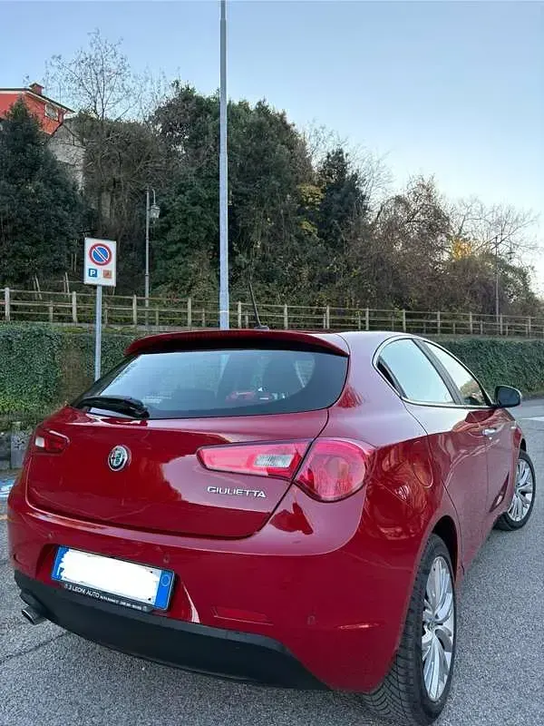 Usata Alfa Romeo Giulietta Business 120 CV (88 kW) 2017 Utilitaria