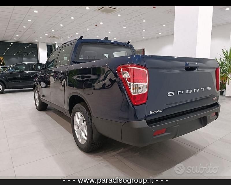 Nuova Ssangyong (KGM) Rexton 2025 Blu SUV