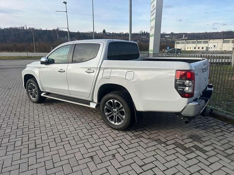 Usata Mitsubishi L200 Intense 150 CV (110 kW) 2021 Bianco Pick-up