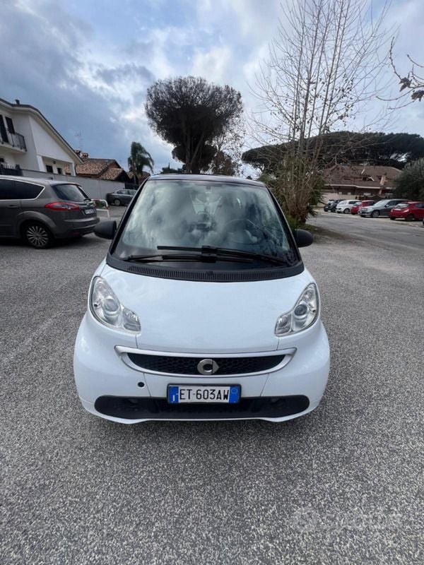 Bianco Usata 2013 Smart ForTwo Coupé Coupé | 5500 € (Buon prezzo) - Immagine 1/4