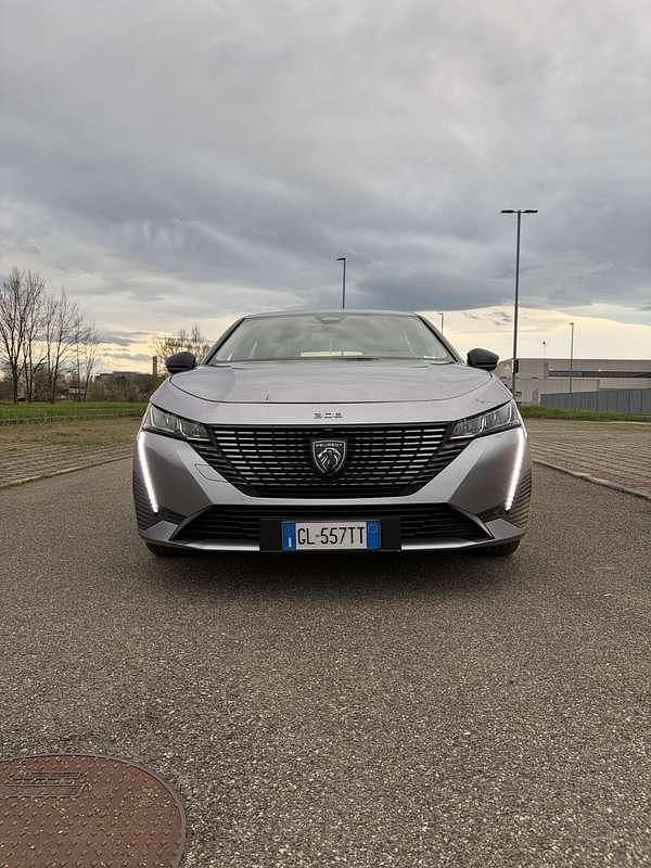Usata Peugeot 308 SW Allure 131 CV (96 kW) 2022 Station wagon