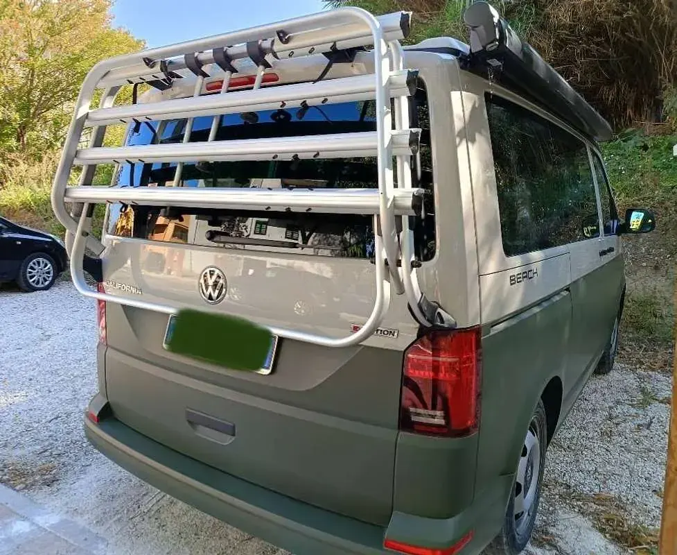 Usata VW California Beach 150 CV (110 kW) 2022 Grigio Furgone