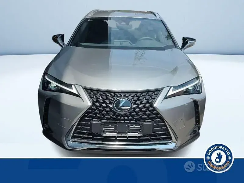 Usata Lexus UX 152 CV (111 kW) 2025 Grigio SUV