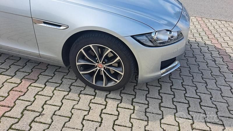 Usata Jaguar XF 240 CV (176 kW) 2017 Berlina