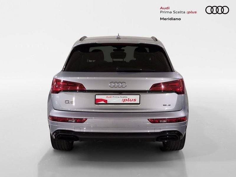 Usata Audi Q5 Ambiente 204 CV (150 kW) 2020 Argento floret metallizzato SUV