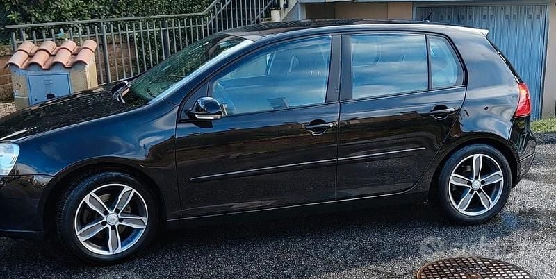 Usata VW Golf IV 105 CV (77 kW) 2006 Nero Berlina