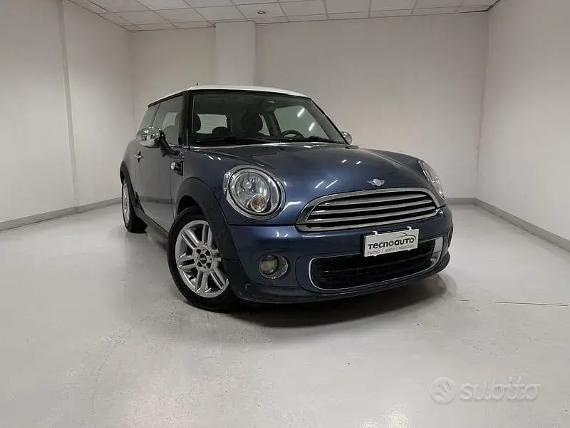 Usata Mini ONE 75 CV (55 kW) 2011 Blu Utilitaria