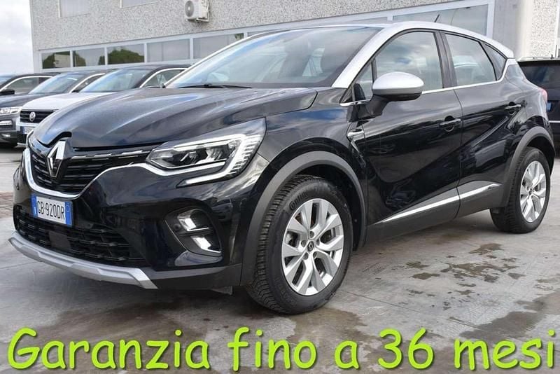 Nero Usata 2020 Renault Captur Intens SUV | 16.500 € (Buon prezzo) - Immagine 1/4