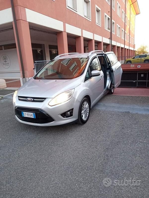 Usata Ford C-MAX 115 CV (84 kW) 2015 Grigio Monovolume