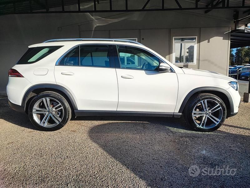 Usata Mercedes GLE300 Premium 245 CV (180 kW) 2021 Bianco Berlina