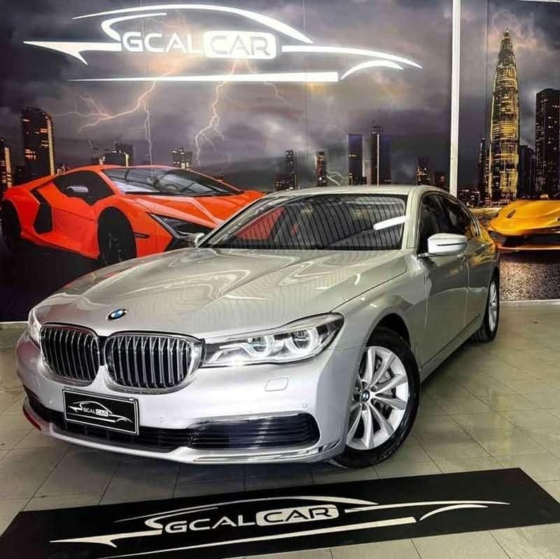 Usata BMW 750 Luxury Line 449 CV (330 kW) 2016 Berlina