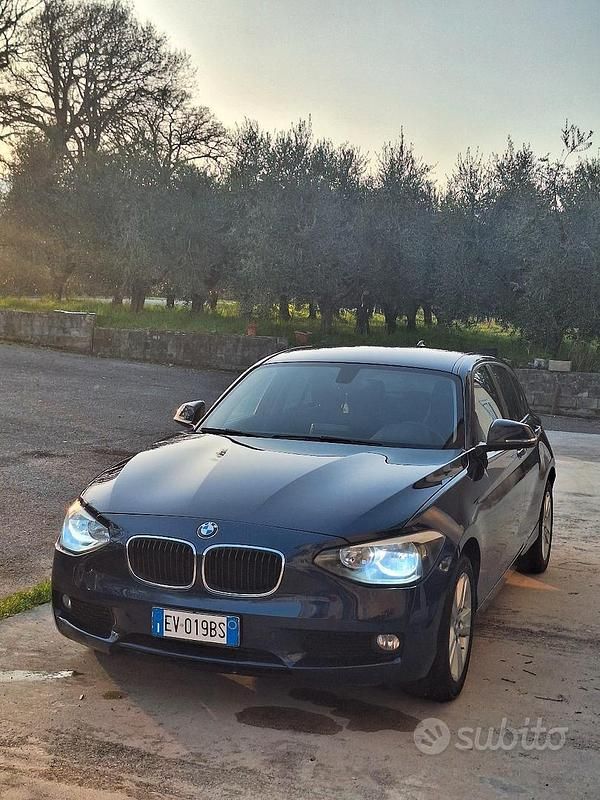 Usata BMW 114 95 CV (69 kW) 2014 Blu/azzurro Utilitaria