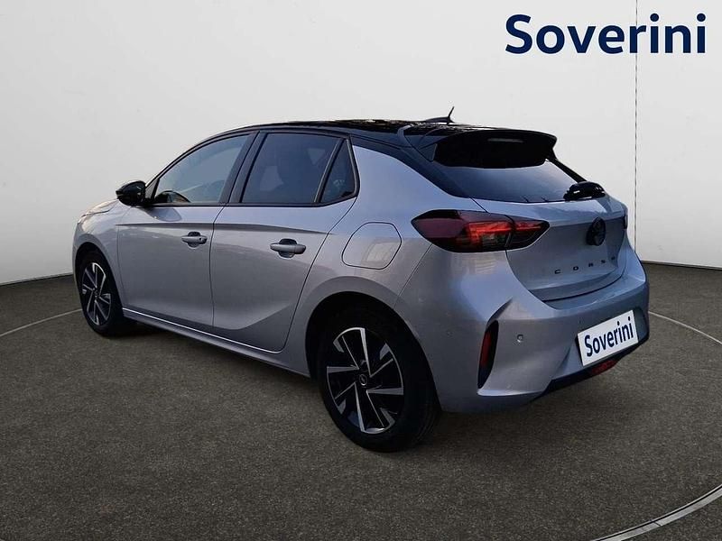 Usata Opel Corsa 75 CV (55 kW) 2024 Argento Berlina