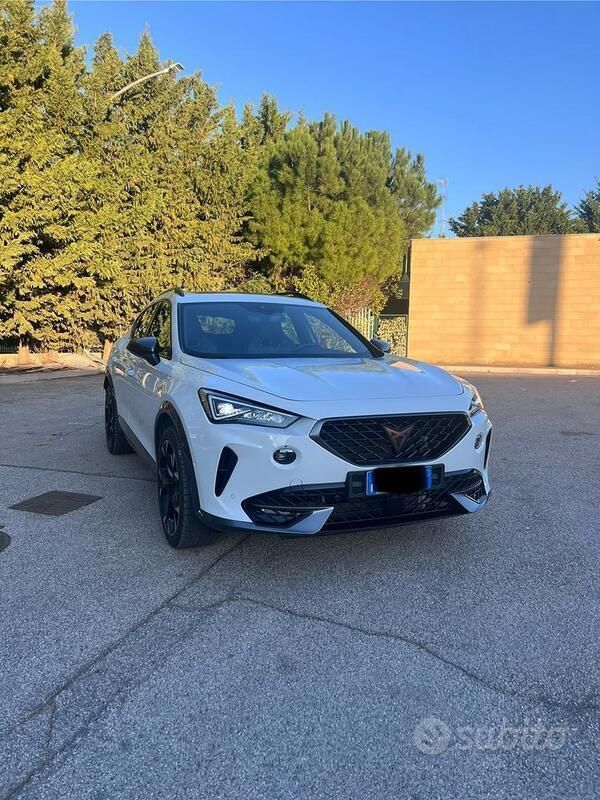 Usata Cupra Formentor 204 CV (150 kW) 2021 Bianco SUV