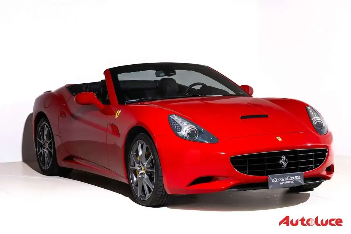 Usata Ferrari California 460 CV (338 kW) 2010 Rosso corsa Cabrio