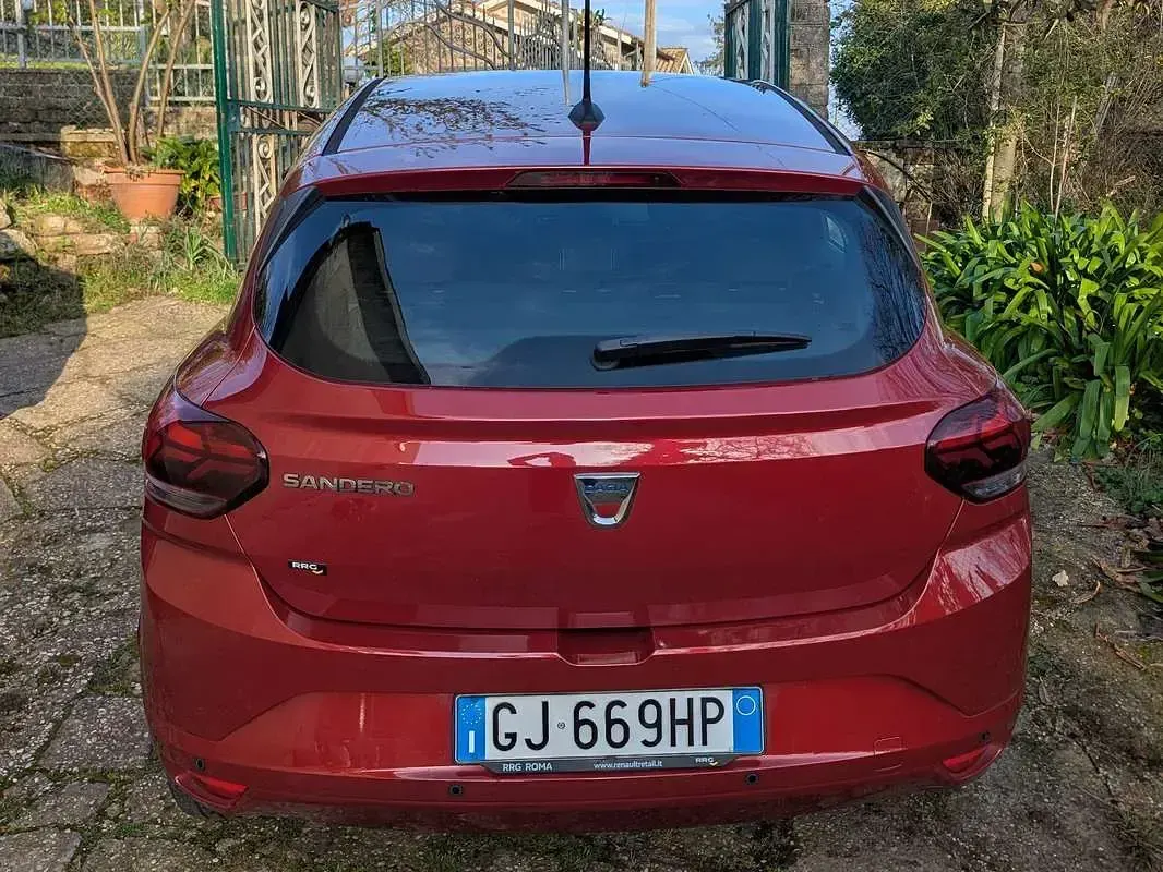 Usata Dacia Sandero Comfort 101 CV (74 kW) 2022 Rosso Berlina
