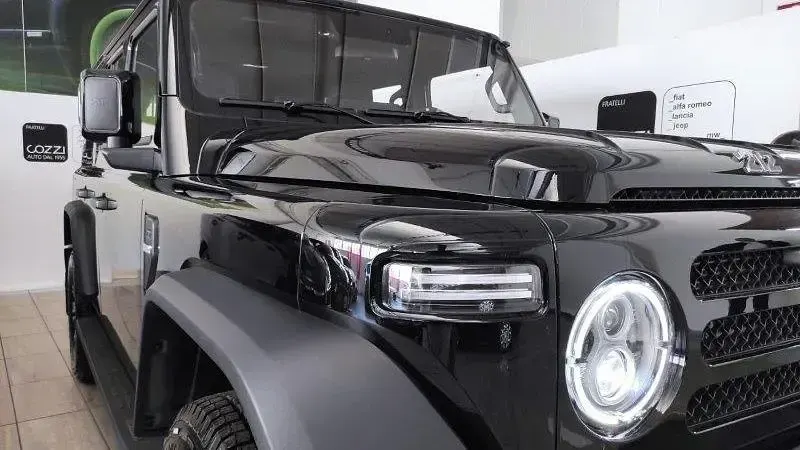 Nuova EMC 212 217 CV (159 kW) 2026 Nero SUV