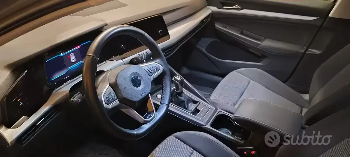 Usata VW Golf VIII 110 CV (80 kW) 2022 Grigio Berlina