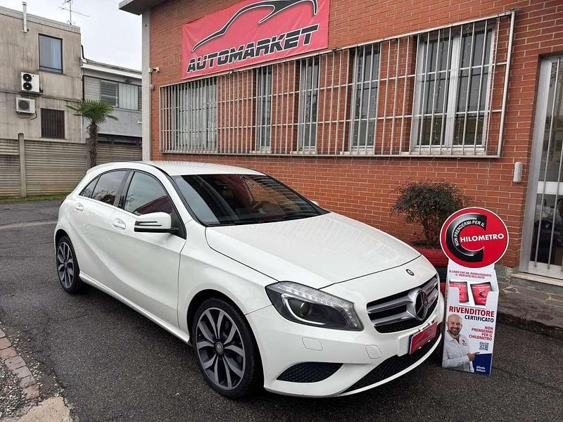 Bianco Usata 2013 Mercedes A200 Tre volumi | 10.490 € (Ottimo prezzo) - Immagine 1/3