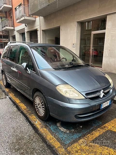 Usata Citroën C8 Elegance 120 CV (88 kW) 2006 Grigio Monovolume
