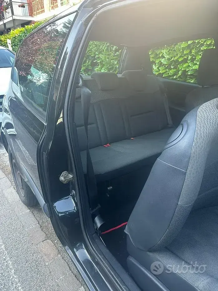 Usata Renault Clio II 58 CV (42 kW) 2004 Berlina