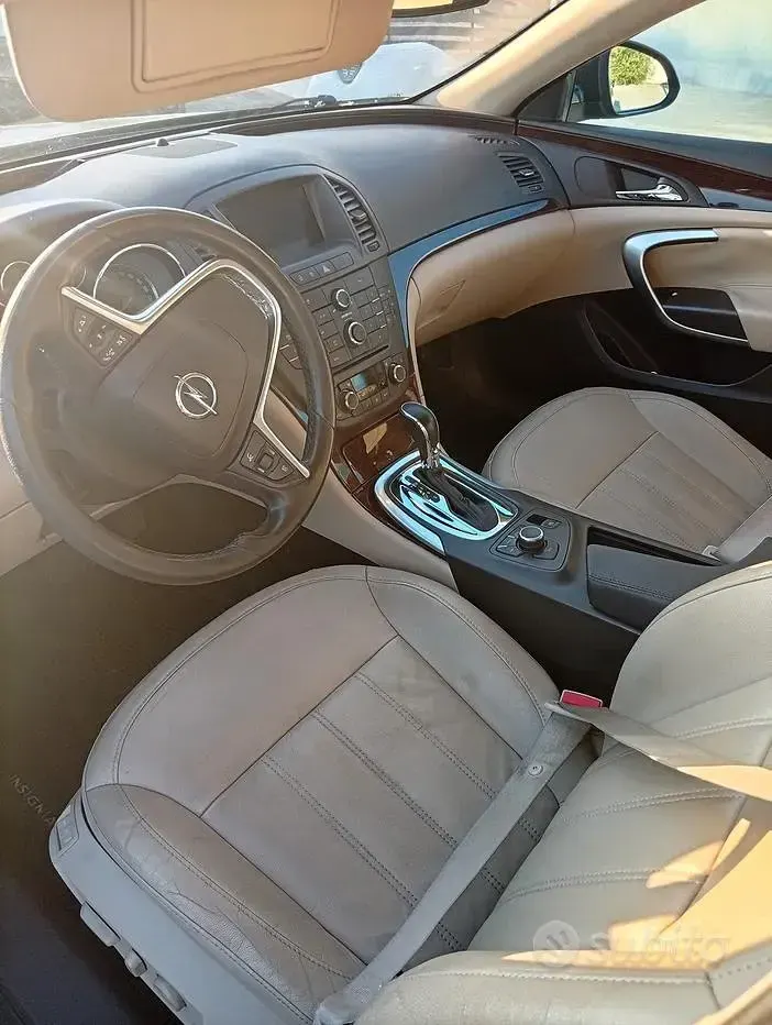 Usata Opel Insignia 160 CV (117 kW) 2009 Berlina