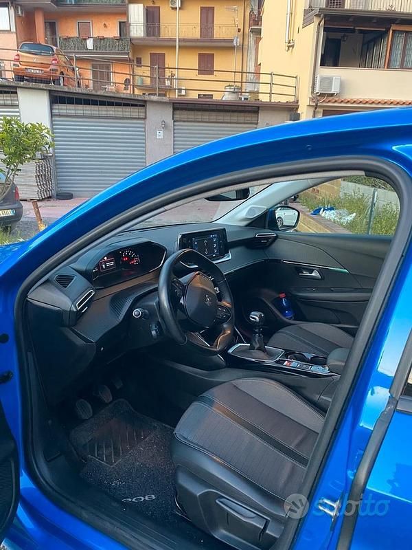 Usata Peugeot 208 110 CV (80 kW) 2021 Blu Utilitaria