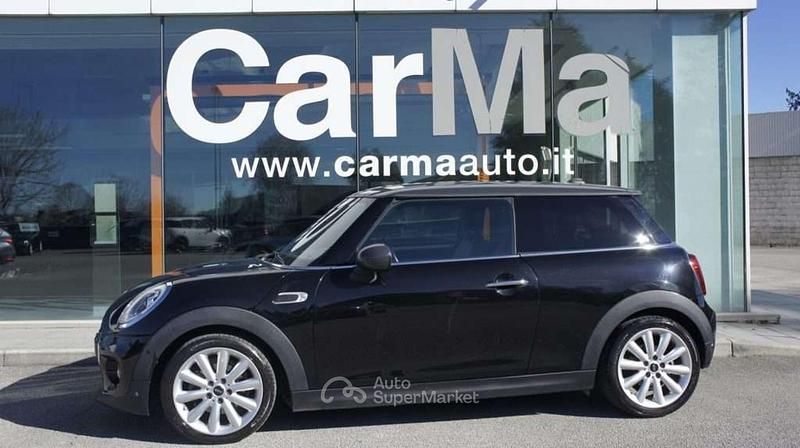 Usata Mini Cooper D Hype 116 CV (85 kW) 2017 Nero Utilitaria