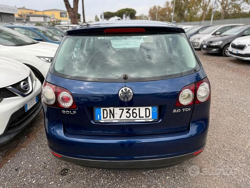 Usata VW Golf IV Sportline 140 CV (102 kW) 2005 Blu Berlina
