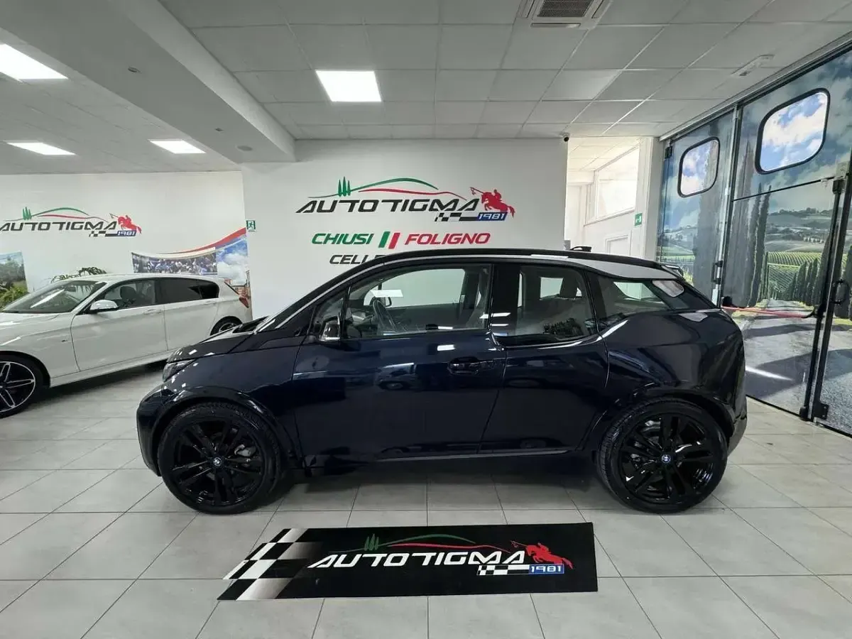 Usata BMW i3 75 kW (102 CV) 2021 Blu/azzurro Utilitaria