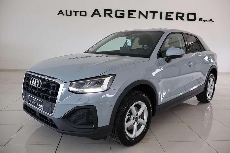 Usata Audi Q2 Advanced 116 CV (85 kW) 2025 Grigio freccia perlato SUV