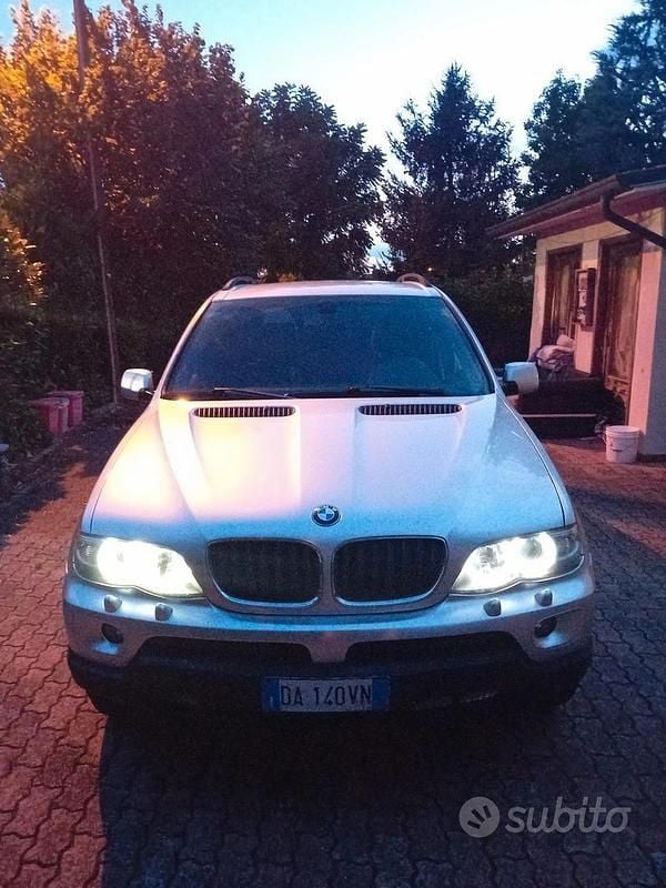Grigio Usata 2005 BMW X5 SUV | 7449 € (Buon prezzo) - Immagine 1/4