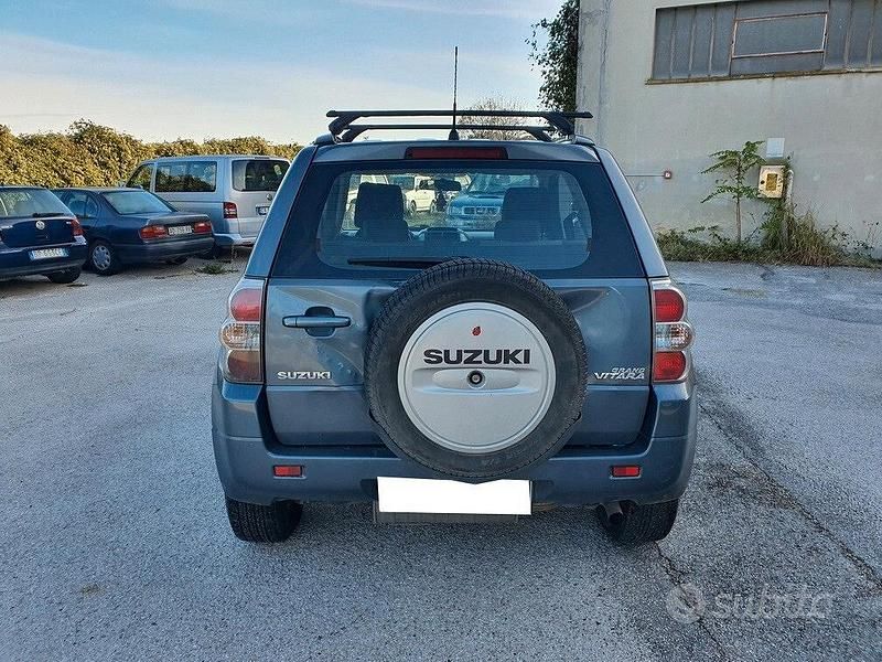 Usata Suzuki Grand Vitara 129 CV (94 kW) 2007 Grigio Station wagon