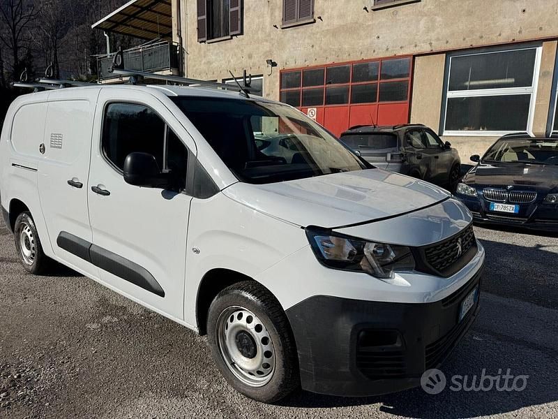 Usata Peugeot Partner Premium 102 CV (75 kW) 2020 Bianco Monovolume