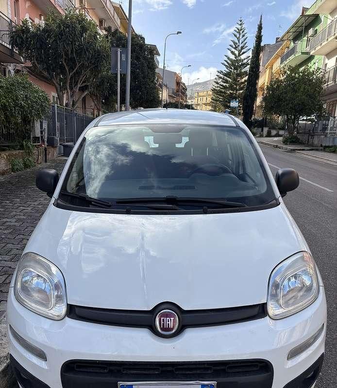 Usata Fiat Panda Lounge 95 CV (69 kW) 2016 Bianco Utilitaria