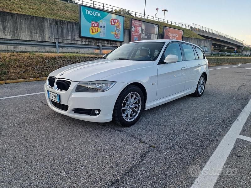 Usata BMW 316 116 CV (85 kW) 2010 Bianco Berlina