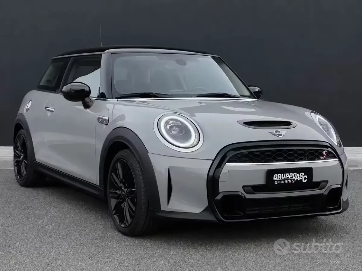Usata Mini Cooper S Chili 178 CV (130 kW) 2022 Grigio Utilitaria