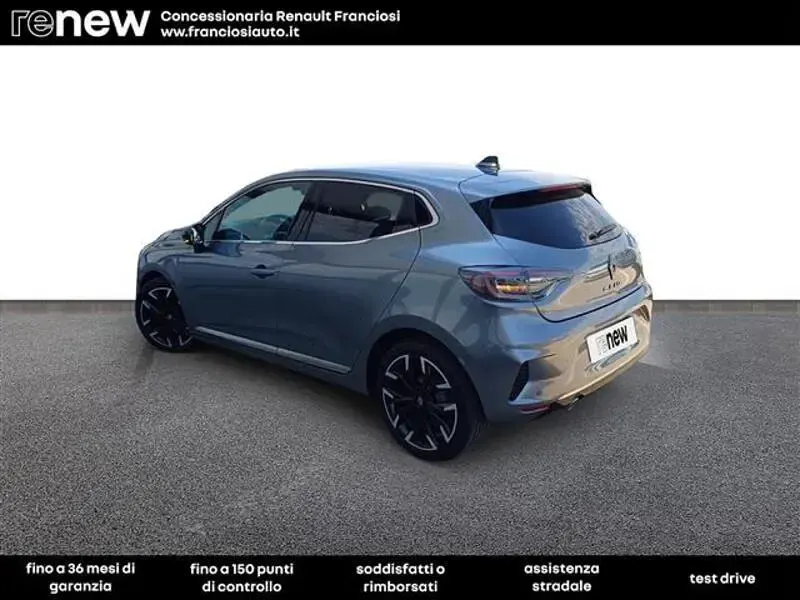 Usata Renault Clio Techno 101 CV (74 kW) 2025 Grigio scuro Utilitaria