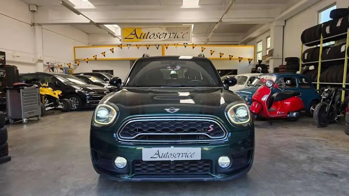 Begagnad Mini Cooper SD Countryman Business 190 HK (139 kW) 2017 Grön SUV